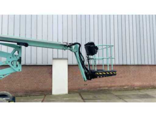 2c9f8d83-06bb-44de-9f70-36de3c1b0399.mp4