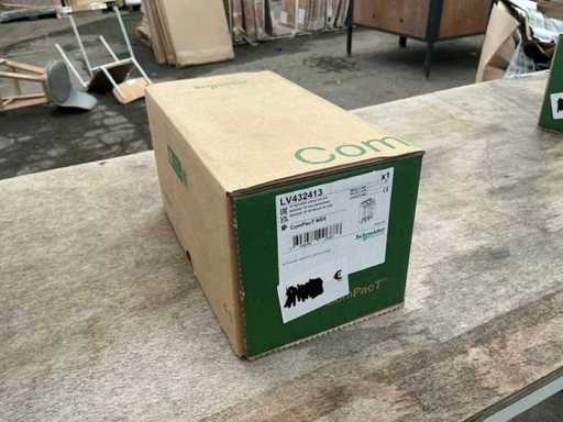 Schneider Electric LV432413 Circuit Breaker