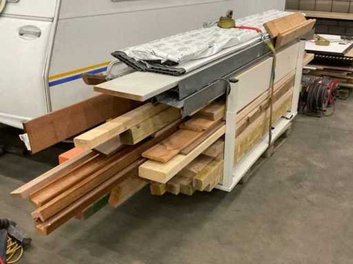 Partij diverse bouwmaterialen