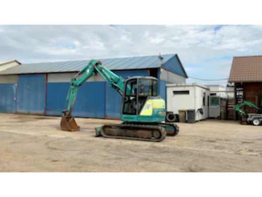 f68050c3-81fe-4186-a514-576e84a9a371.mp4