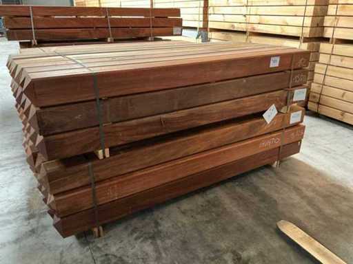 Hardhouten paal Okan (42x)