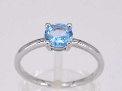 Weißgoldring mit Topas