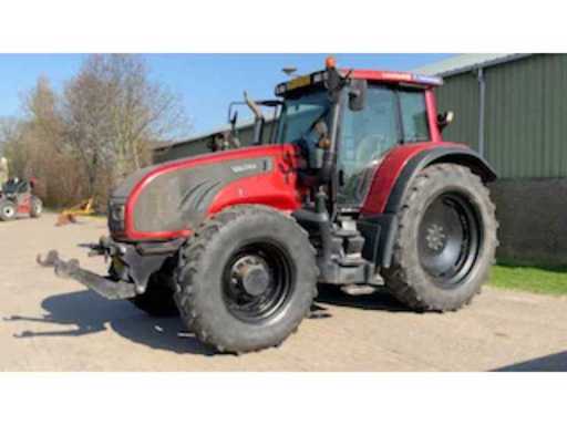 3bec366d-372e-47a6-945f-54d57bf4048b.mp4