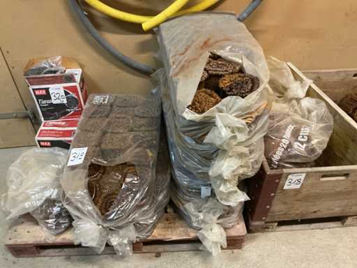 Leg?turi de sârm? pentru stâlpi