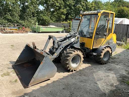 2020 Eurotrac 8207W121CS Shovel