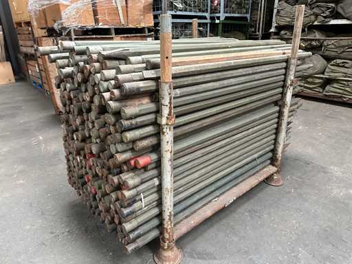 Petrecere de stâlpi de cort