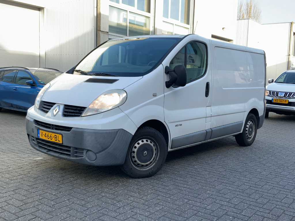 2013 best sale renault trafic