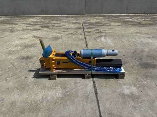 Sailing - 2025 - 35 - Attachments