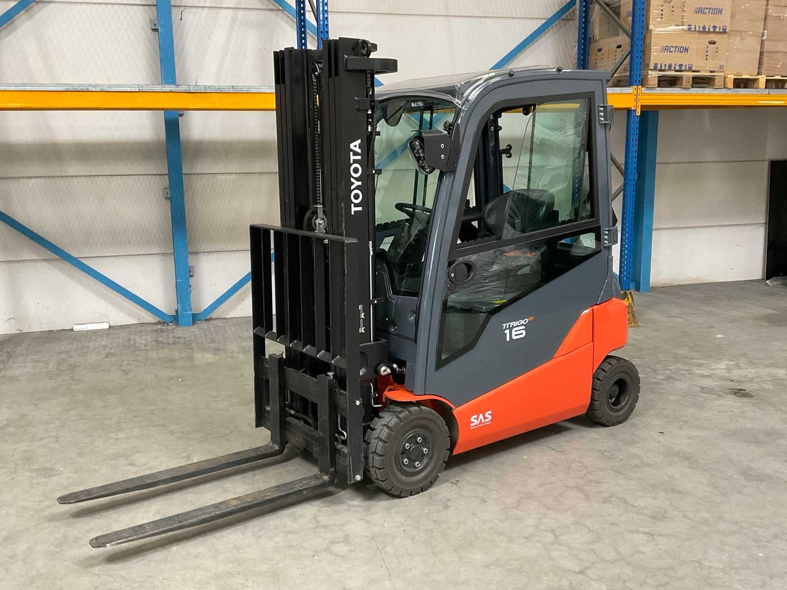 Wózek widłowy Toyota Traigo48 16 z 2025 r.