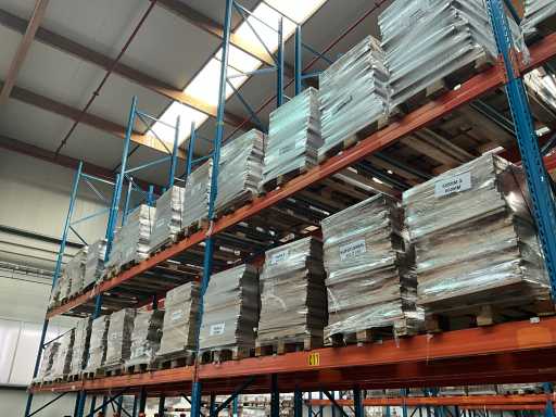 Grand lot de têtes en bois