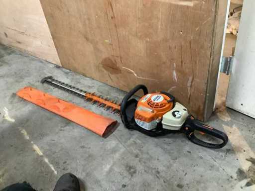 Taille-haies Stihl hs82R