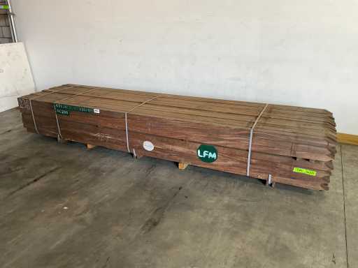 Azobé Hartholz Gartenpfosten spitz 350x7x7 cm (50x)