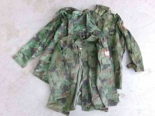Servisch. Veldparka, rits defect, in 2 houten dozen (G1) (30x)