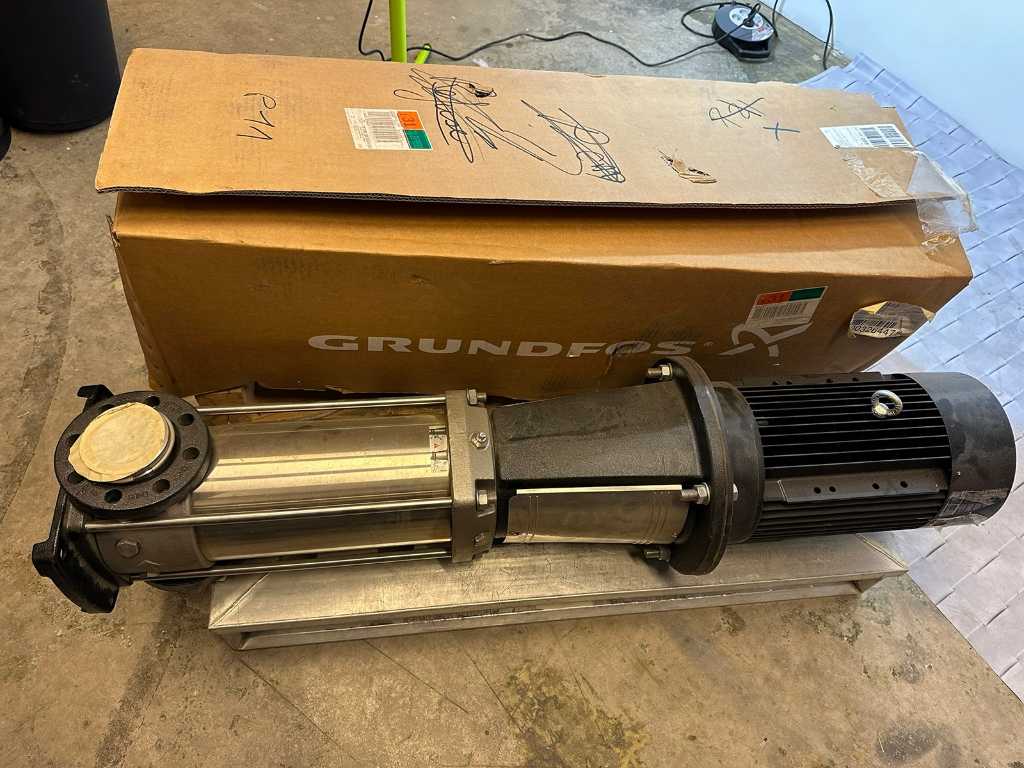 GRUNDFOS - CRN32-5-2 - Neue Pumpe