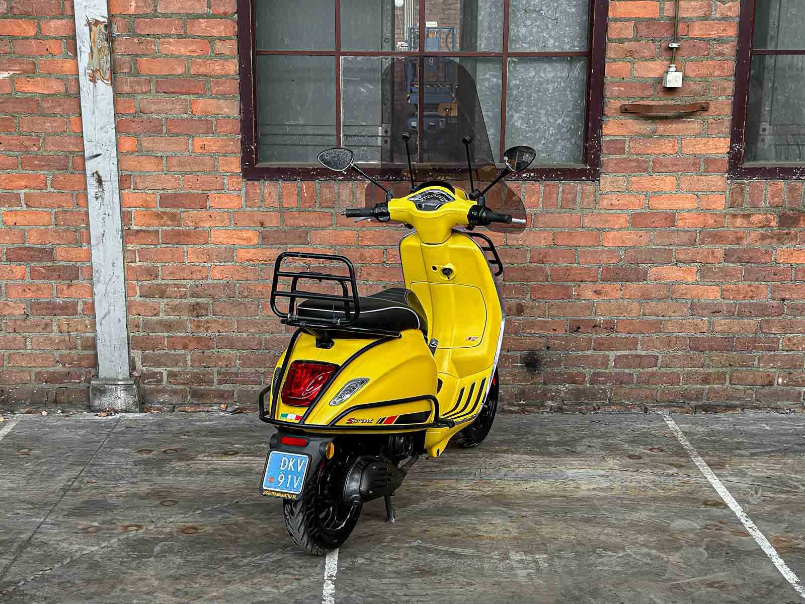 Piaggio Vespa Sprint 4T -CUSTOM- 2017, DKV-91-V Roller