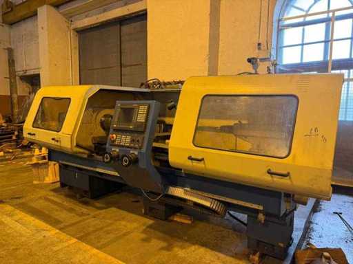 FAT - TUR 560 MN - Flat Bed CNC Horizontal Lathe with Integral Fairing and Siemens CNC - 2000