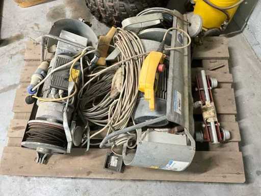 ECE Chain Hoist Winch (2x)