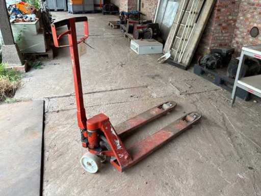 BT Hand Hydraulic Pallet Truck
