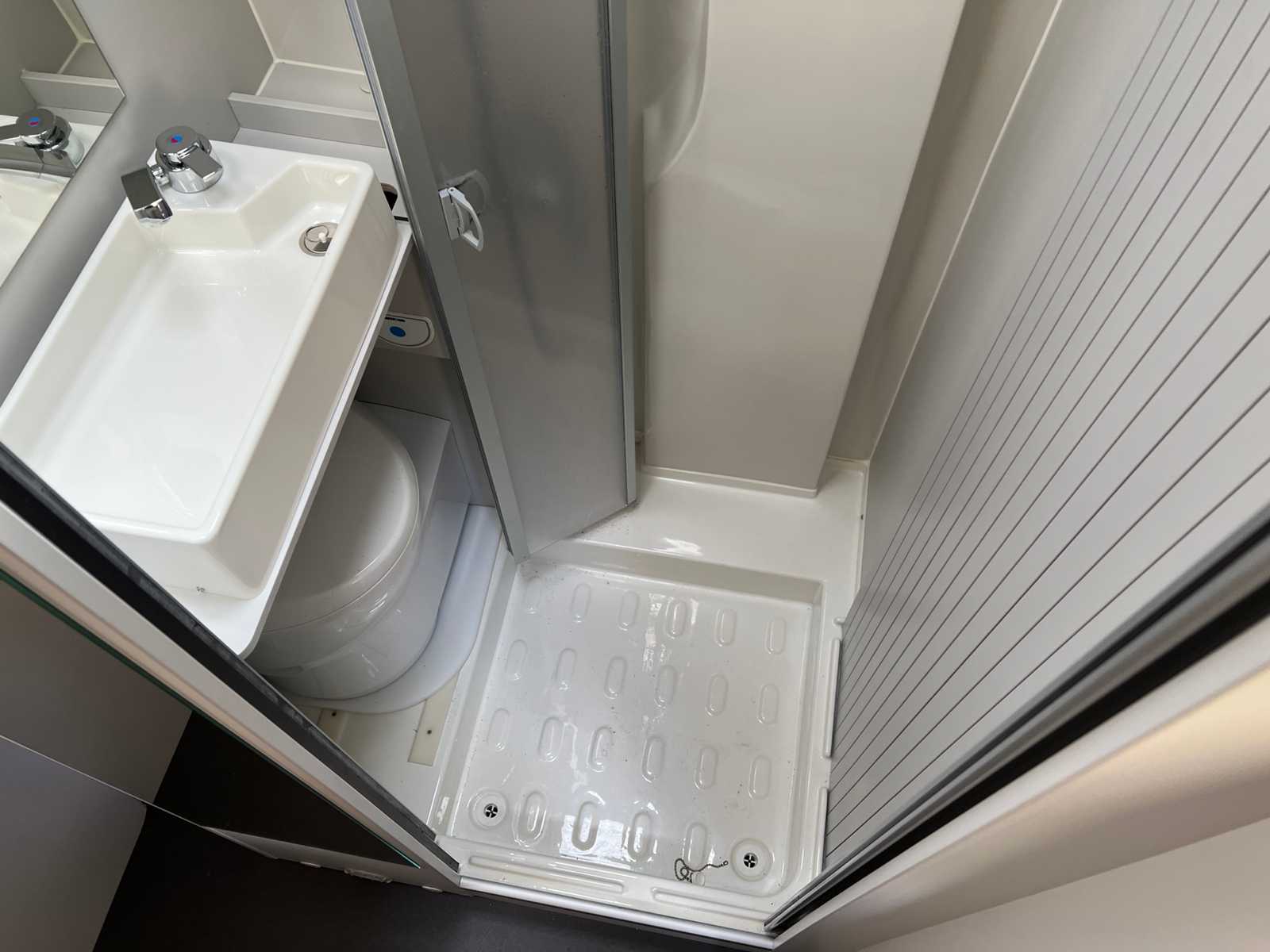 Fiat Ducato Font Vendome Leadercamp Camper 140pk 2020 