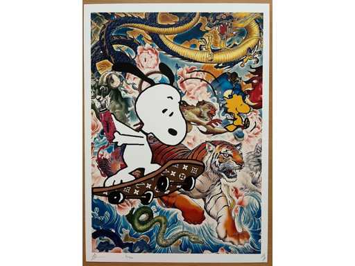 DEATH NYC : Surfing Snoopy with Vuitton Spray