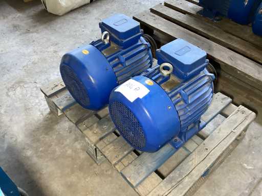 Electric motors (2x)