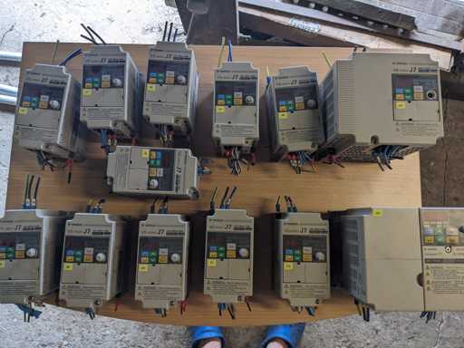 OMRON - Diverse Wechselrichter - 2015 (11x)