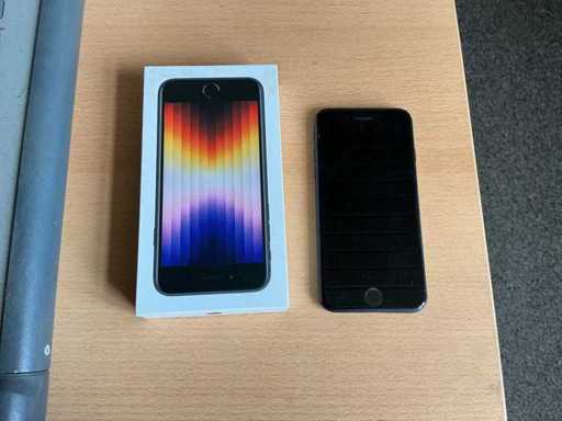 Apple A2783 SE Mobile phone (3x)