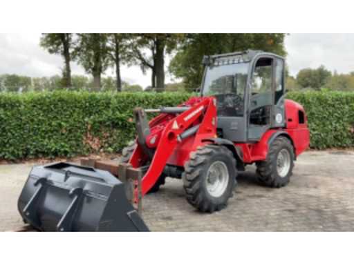 d983b22f-3fa8-40ee-97f7-dd9d2a51ba24.mp4