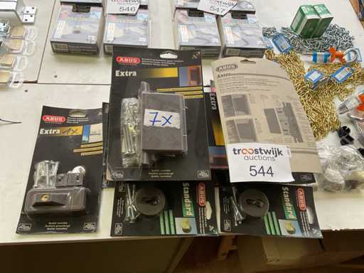 1 x batch of side locks; window protectors; Safety rosettes