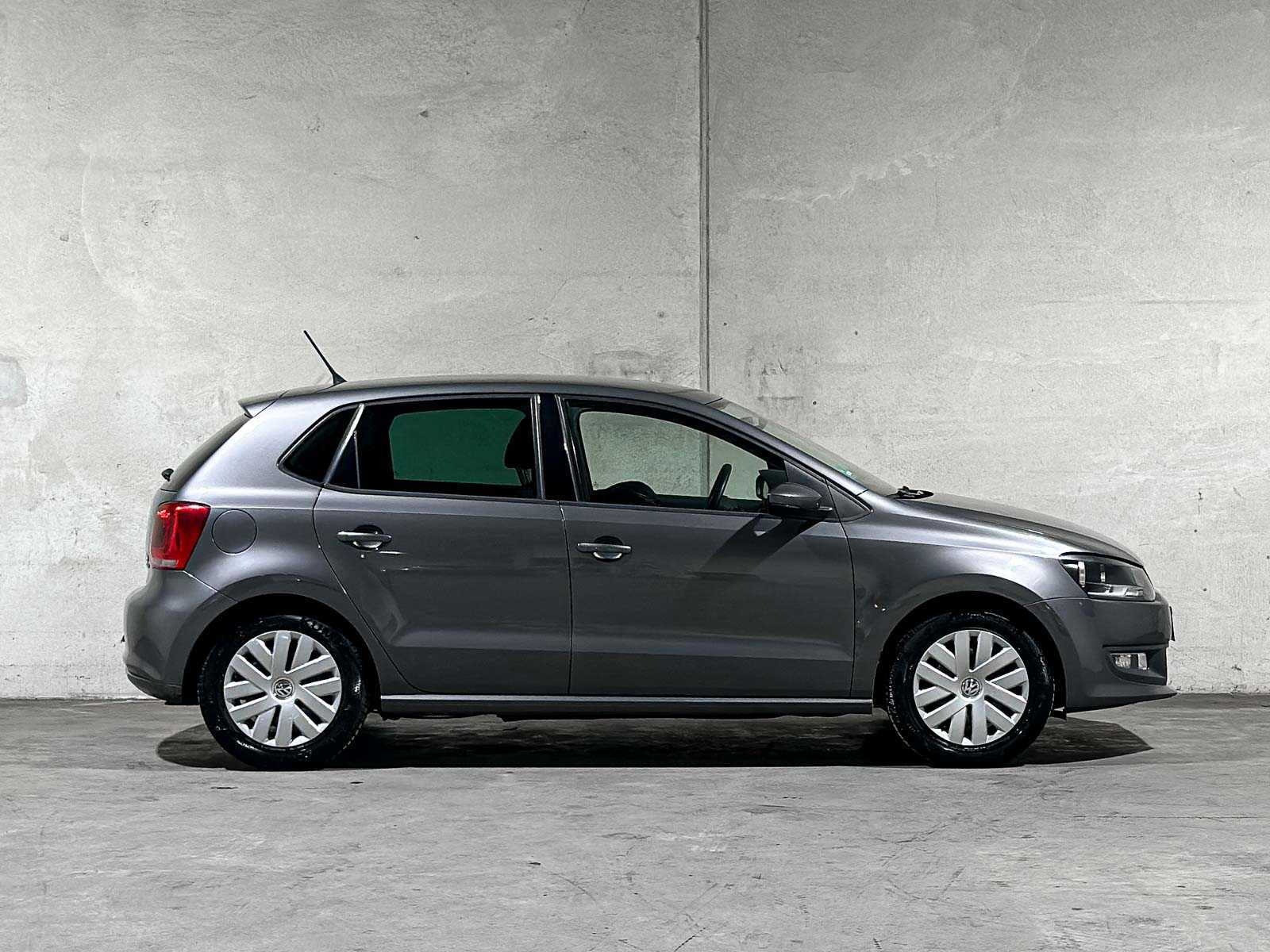 Volkswagen Polo 1.2 TSI BlueMotion Comfort Edition 89pk 2012, 70-XJJ-8