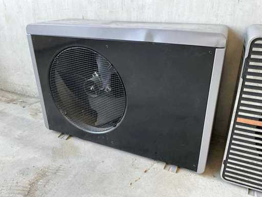 Unità esterna a pompa di calore ibrida Quatt Hybrid AMM4 da 4kW