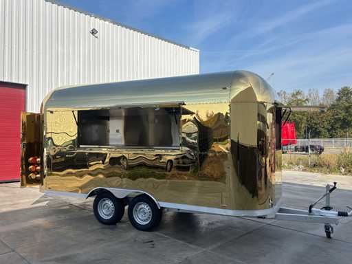 Carros - 2.1 - Airstream - Food truck - 2025