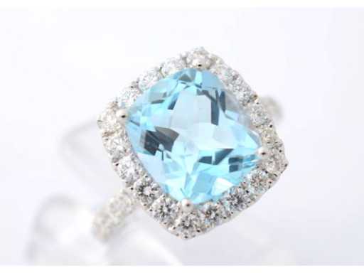 White gold entourage ring with natural topaz and diamonds