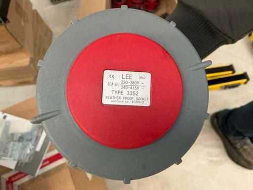 Couples de fixation sous le lean 63A (12x)