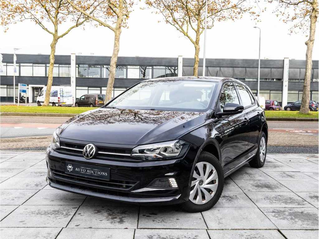 Volkswagen Polo 1.0 TSI Comfortline 95HP 5-Door Automatic 2021 Air Conditioning LED DAB Parking Sensors
