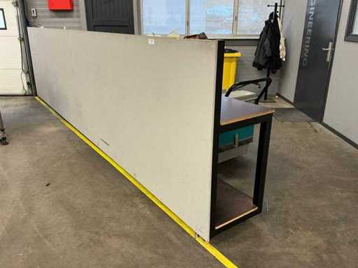 Verrijdbaar stalen baliemeubel