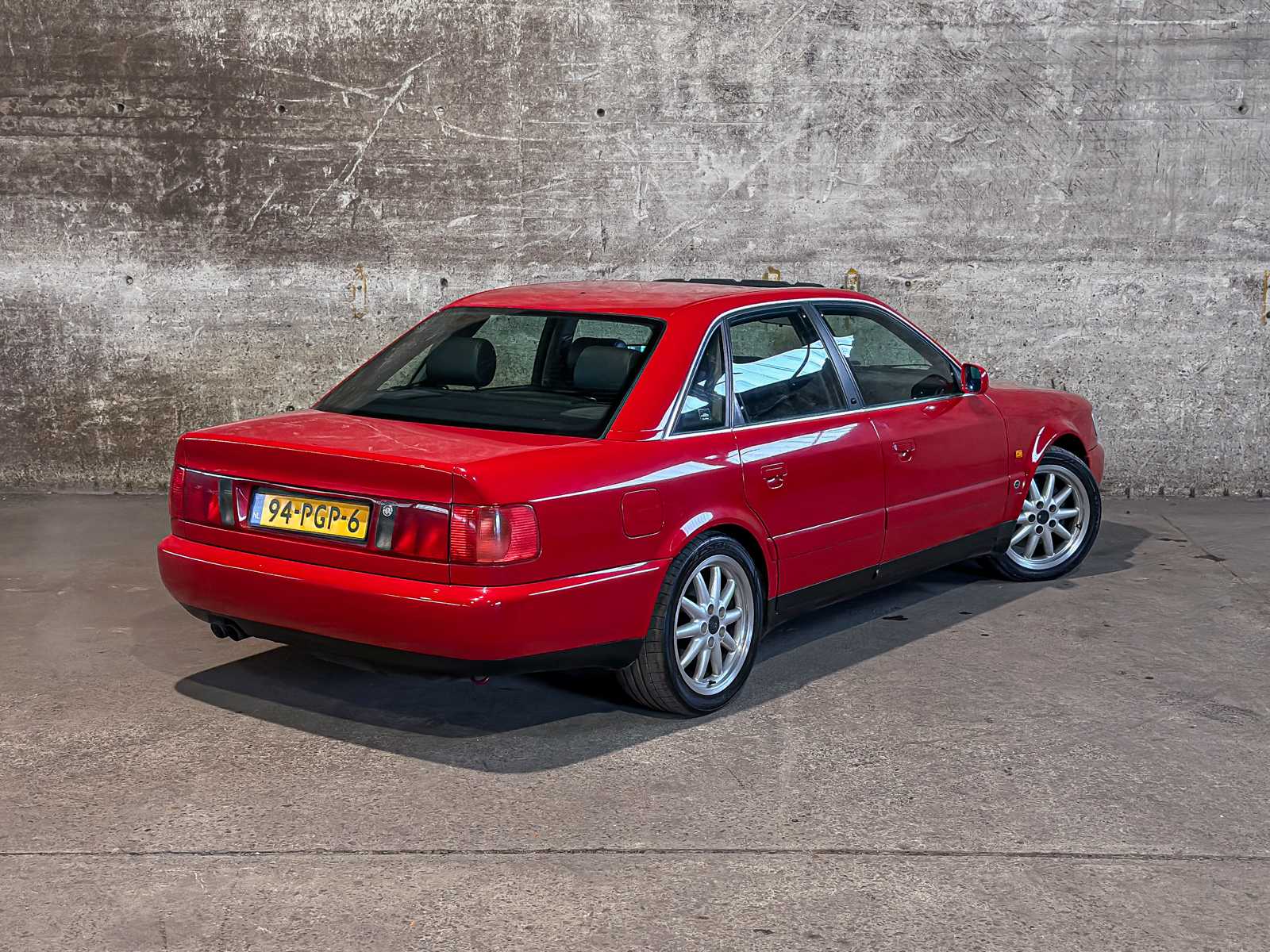 Audi S6 Limousine 4.2 V8 quattro C4 290pk 1996, 94-PGP-6
