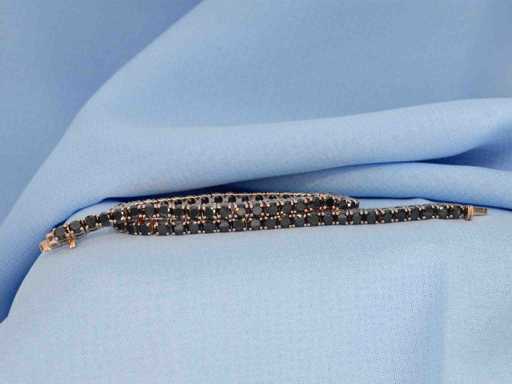 Rose gold bracelet with 7.00 carat black Brilliant cut diamonds