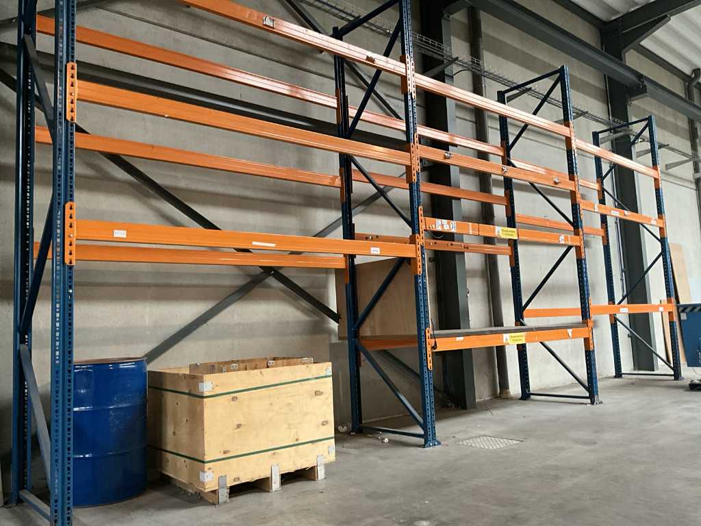 Warehouse racking for Euro pallets