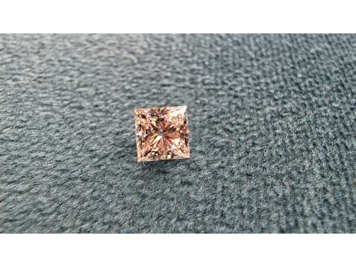 Diamant - env. 0,70 carat - Diamant taille princesse (certifié)