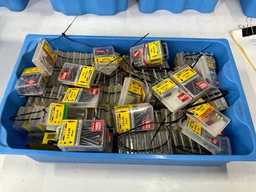 Rotadrill Różne ze stali nierdzewnej, ocynkowanej i mosiądzu (100x)