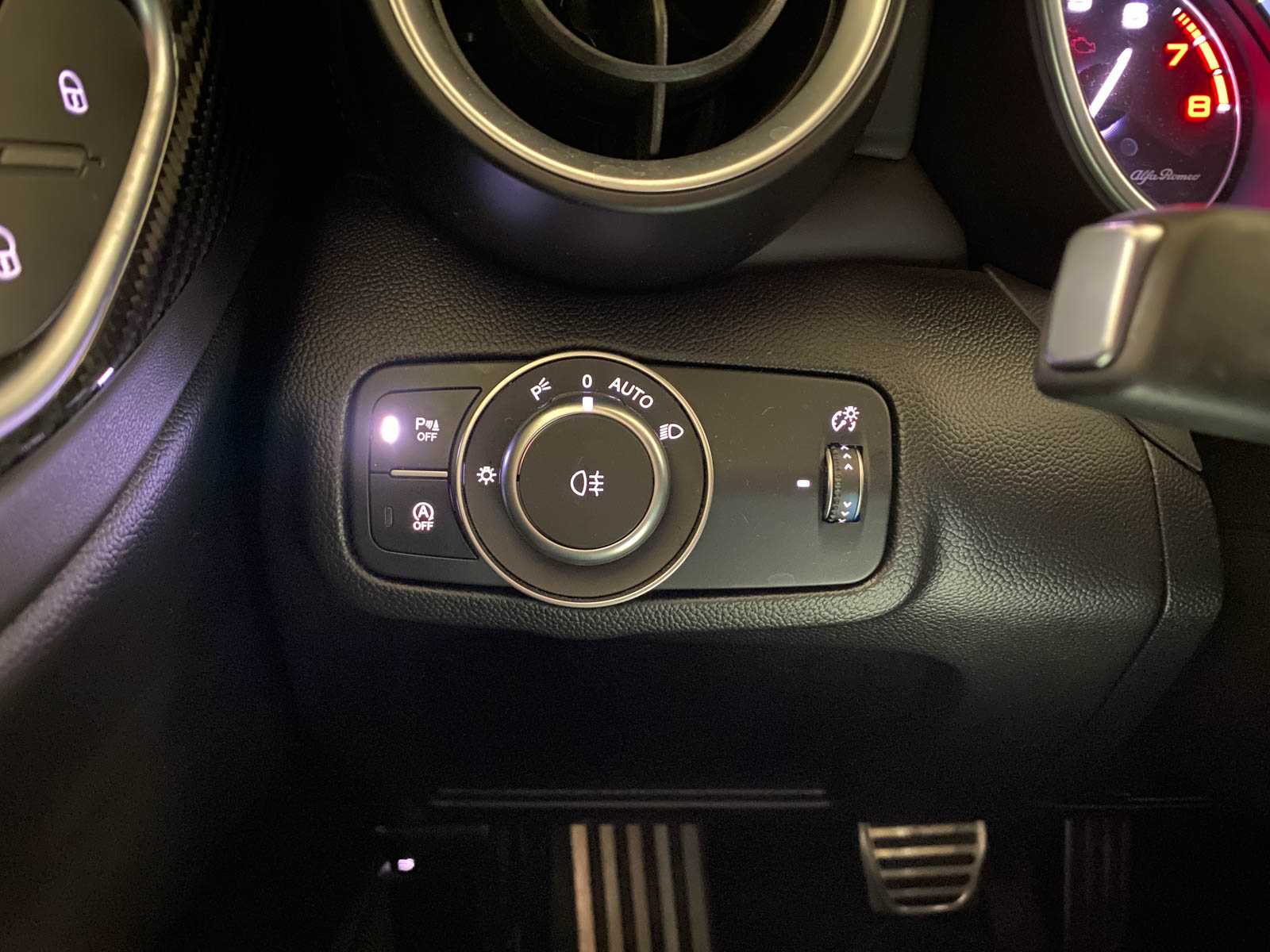 Alfa Romeo Giulia 2.9 V6 Quadrifoglio 510pk 2016, HDV-68-V