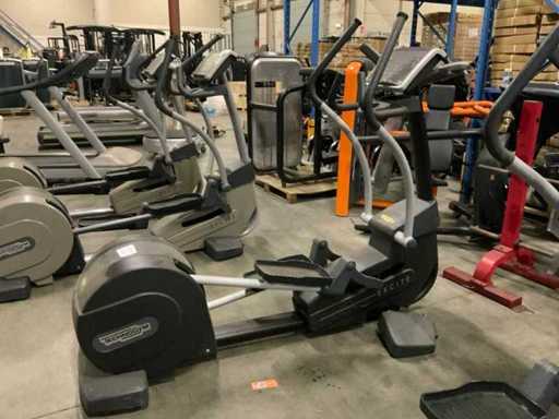 Technogym Excite Synchro 500 geführter Crosstrainer Crosstrainer