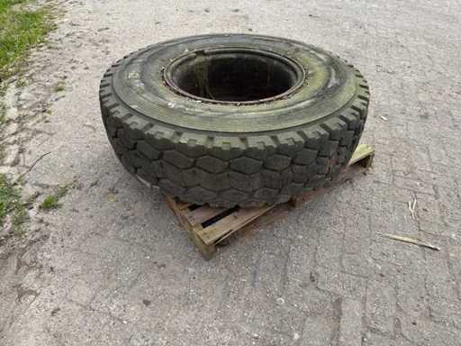 Bridgestone - Opona 14.00R24