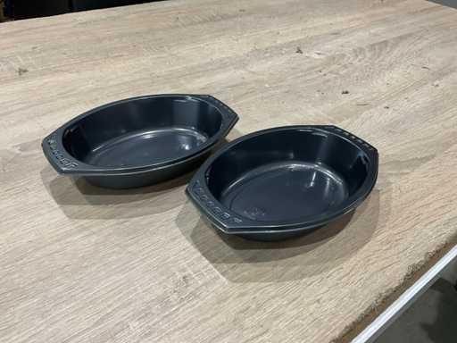 Lot de contenants en plastique