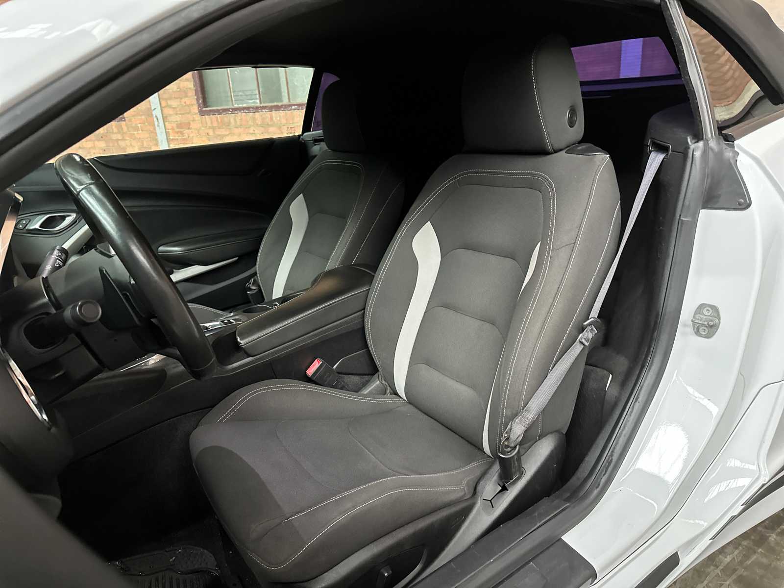 Chevrolet Camaro 1LT 2.0L I4 F DOHC 16V 275pk 2017