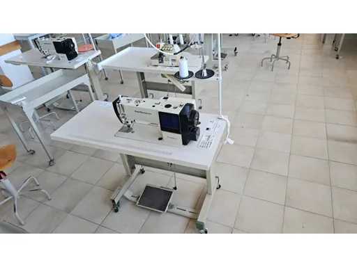 ROBOTECHNOLOGY RT-9850DE-4 Przemysłowa stebnówka RoboTechnology RT-9850DE-4