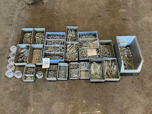 Viele Schrauben, Muttern und Schrauben