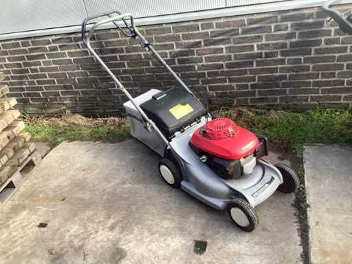 Tuns iarba Honda hrb425