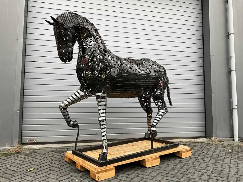 Horse dressage garden sculpture